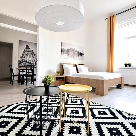 Standard Apartment By Hi5 - Bazilika Suite Budapeşte Dış mekan fotoğraf